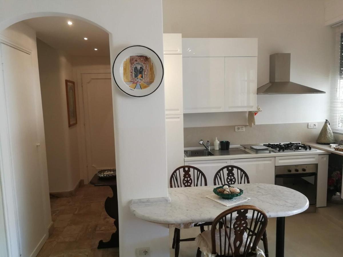 Intero Appartamento - A Soli 50 M Dal Mare Viareggio Extérieur photo